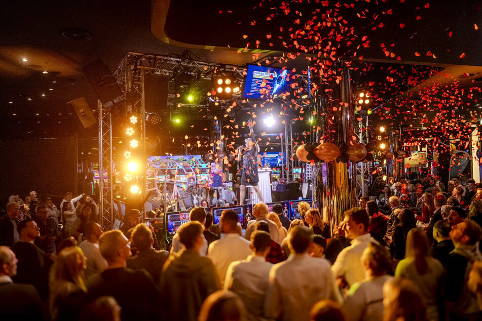 Ein Jackpot von 5.000 Euro, tolle Stimmung und viel Spielspaß: Das Verspricht der Bingo-Abend mit Cassy Carrington in Hohensyburg.