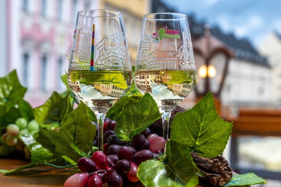 Noch bis zum 17. August findet in Chemnitz das Weinfest statt.
