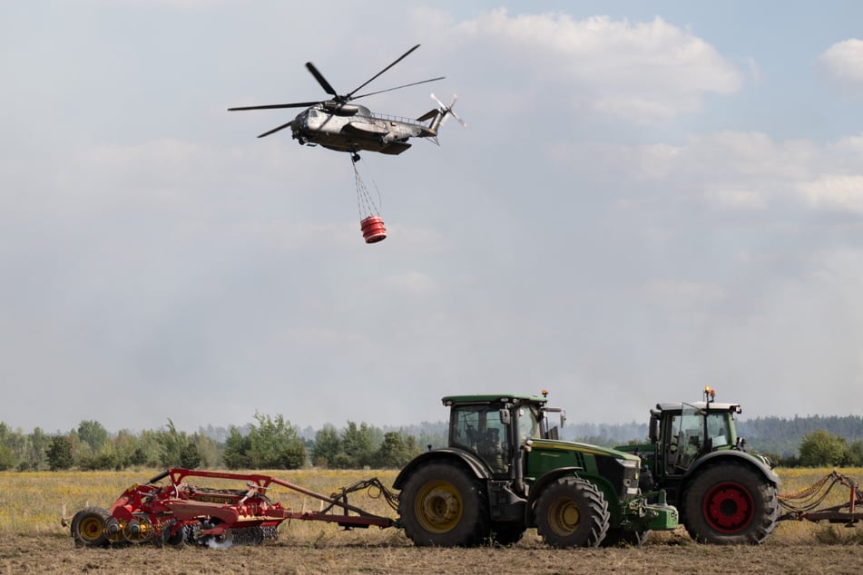 Auch ein Löschhubschrauber war in der Gohrischheide im Einsatz.