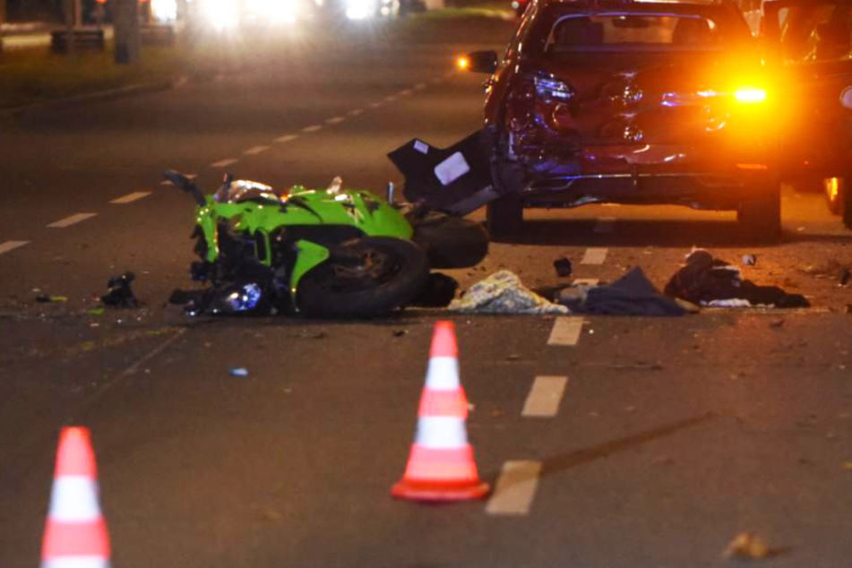 Der Motorradfahrer musste schwer verletzt ins Krankenhaus.