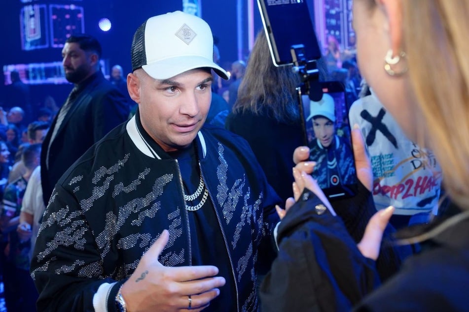 Ex-"DSDS"-Juror Pietro Lombardi (33) ist der neue Talk-Partner von Oliver Pocher (47) in dessen Familien-Podcast "Die Pochers!".