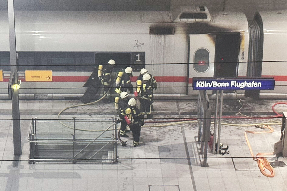 Nach ICE-Brand im Bahnhof: Gleise am Flughafen in Köln wieder frei