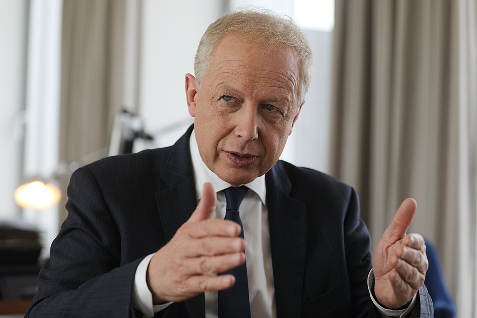 WDR-Intendant Tom Buhrow (62) verkündete am Dienstag, dass die Journalistin Nemi El-Hassan (28) die Wissenschaftssendung "Quarks" vorerst nicht moderieren wird. (Archivbild)