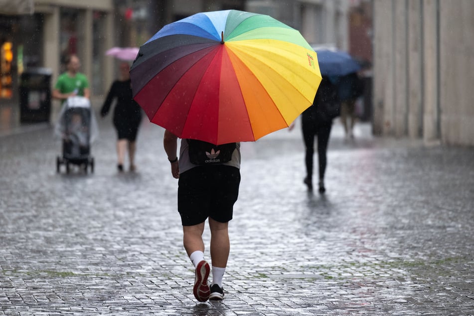 Packt den Regenschirm ein, ihr werdet ihn sehr wahrscheinlich brauchen.