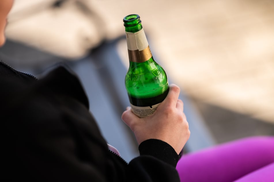 Trinken bis zum Umfallen: Immer mehr Jugendliche in Sachsen-Anhalt verzichten auf "Komasaufen". (Symbolbild)