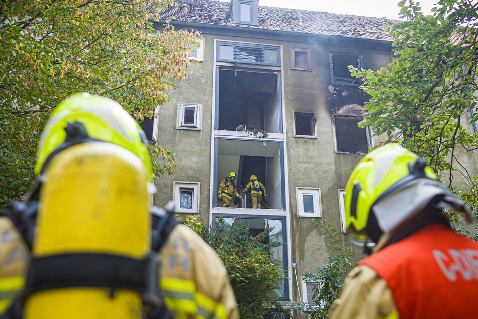 "Riesenknall" bei Explosion von Wohnhaus: Für Zeuge fühlte es sich "wie ein Bombenanschlag" an