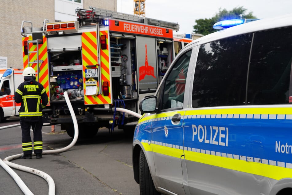 Feuerwehr, Polizei und Rettungsdienst waren mit einem Großaufgebot vor Ort im Einsatz.