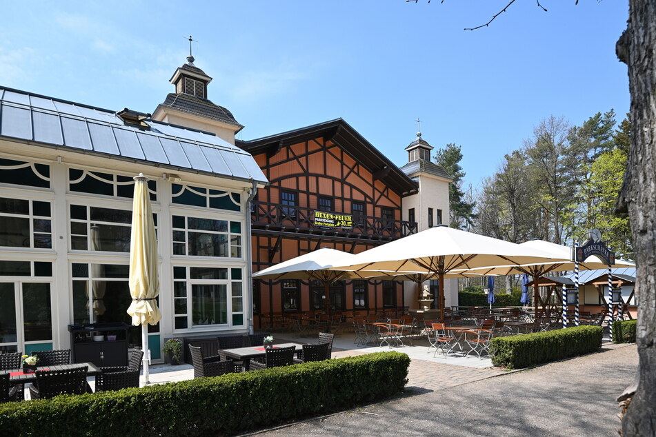 Rund um die Parkschänke in Limbach-Oberfrohna findet der Weinbudenzauber statt.