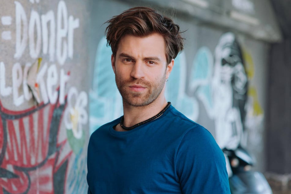 Onno Buß (31) fühlt sich nach einem Jahr am GZSZ-Set schon richtig zu Hause.