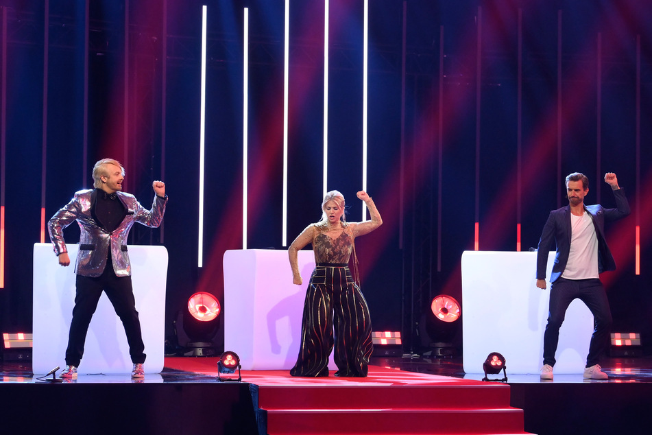 Das Moderatoren-Trio Ross Antony (46), Beatrice Egli (32) und Florian Silbereisen (39) rockten ordentlich ab.