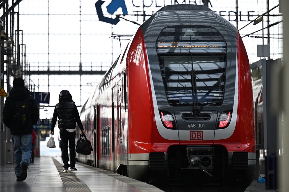 NRW ist das bevölkerungsreichste Bundesland mit dem dichtesten Schienenverkehr in Deutschland.