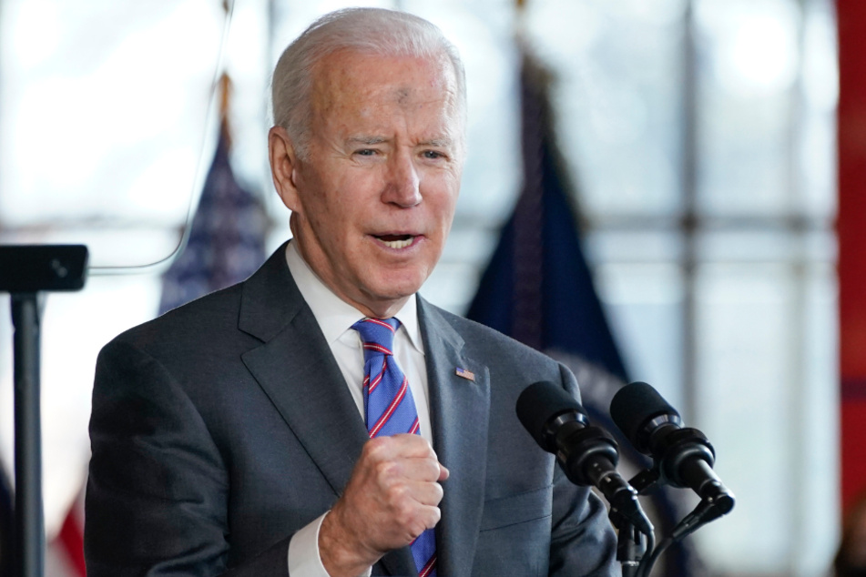 US-Präsident Joe Biden (79) hat den amerikanischen Luftraum für russische Flugzeuge gesperrt.