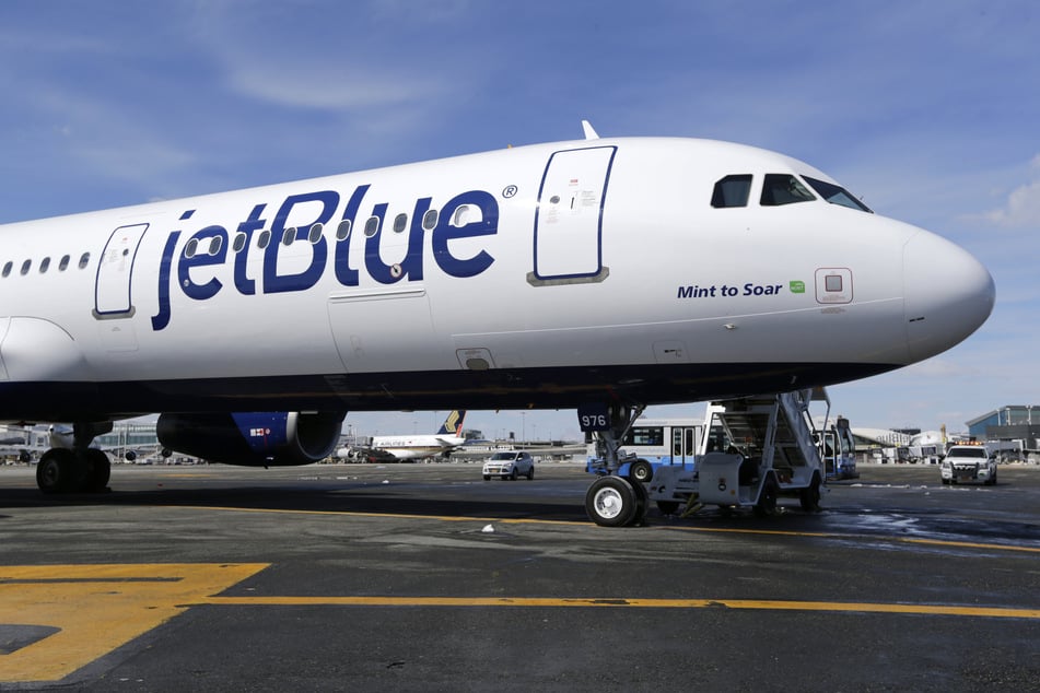 Der JetBlue-Flug von den Inseln in die US-Stadt Boston verspätete sich um rund 24 Stunden.