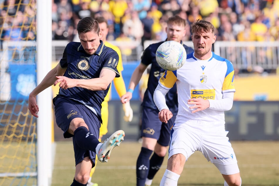 Lok Leipzig und Jena lieferten sich ein ausgeglichenes Duell.