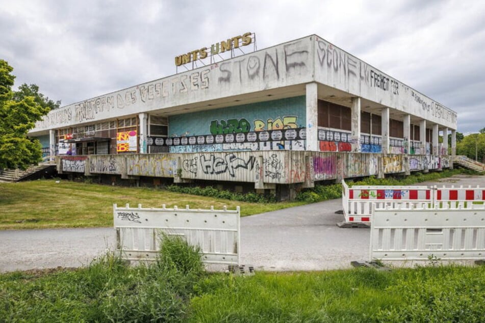 Die Robotron-Kantine sollte umfassend saniert werden, doch eine Mehrheit aus CDU, AfD und Team Zastrow lehnte das Vorhaben ab.