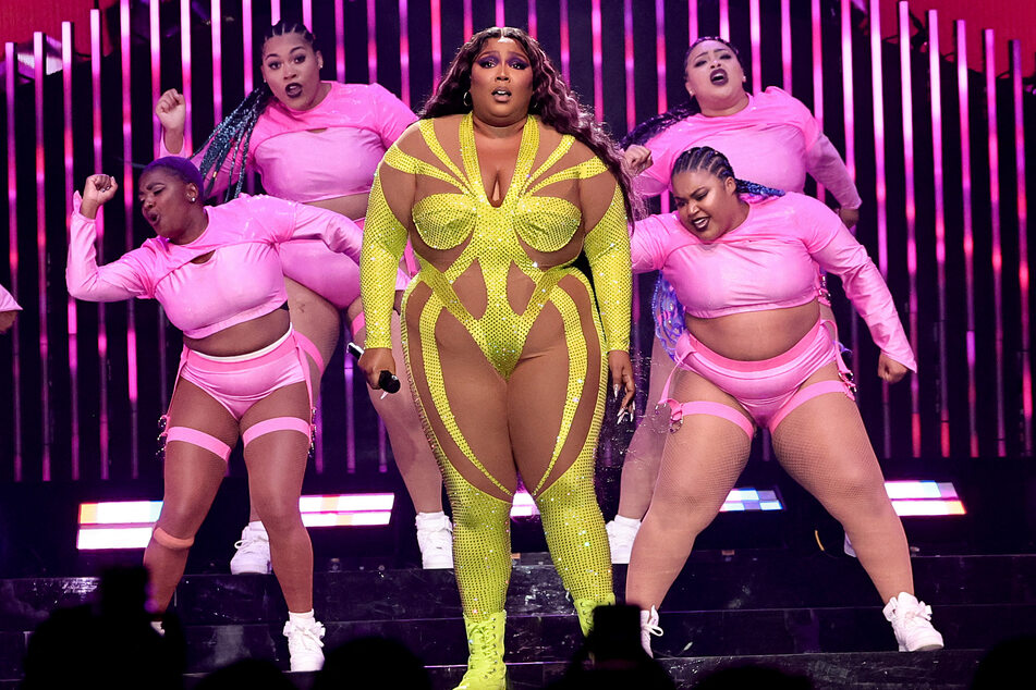 Lizzo's Big Grrrl dancers issue gushing statement amid shocking allegations