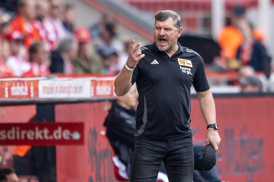 Trainer Steffen Baumgart gibt an der Seitenlinie alles für Union Berlin.