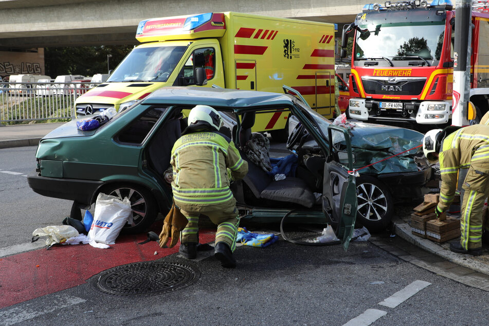 Schwerer Unfall in Dresden: Lkw und Auto kollidieren, mehrere Verletzte