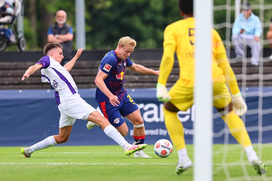 Xaver Schlager machte gegen den FC Toulouse das zwischenzeitliche 2:0.