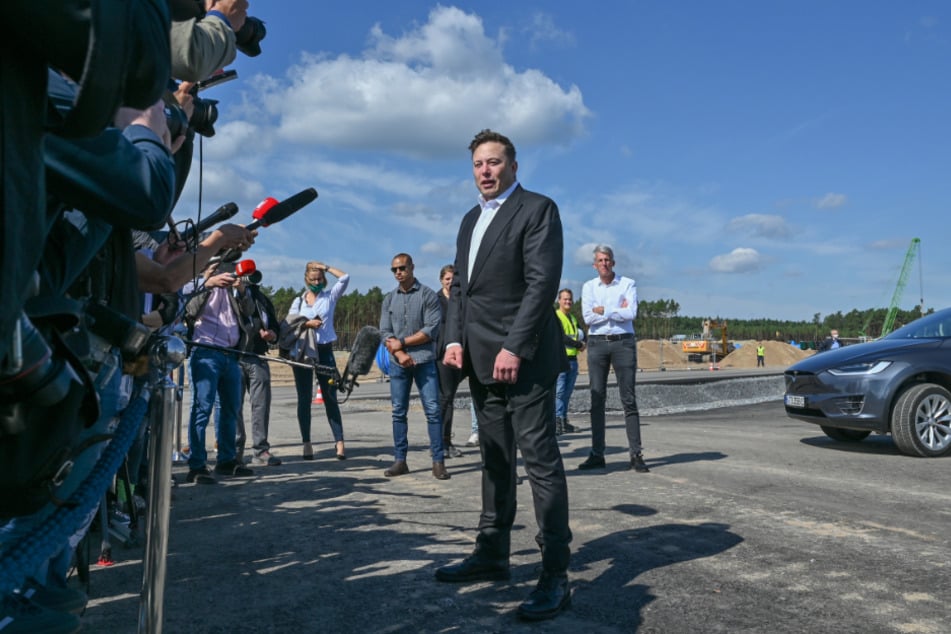 Tesla-Chef Elon Musk im September 2020 in Grünheide.