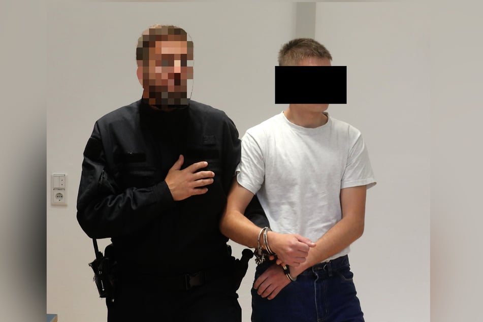 Marcel P. (24) fuhr laut Anklage mehrmals von der Slowakei aus mit Migranten nach Deutschland.