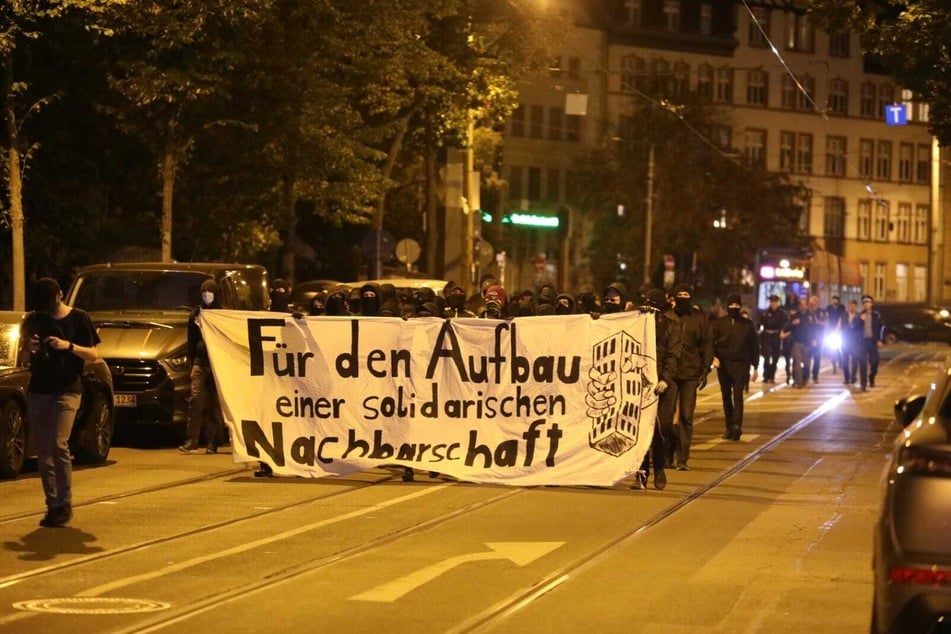 Leipzig: Bei Twitter angekündigt: Spontan-Demo in Leipzig-Connewitz