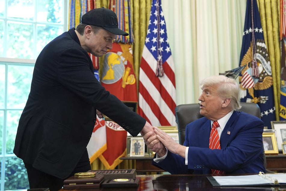 Menschen wie Elon Musk (55, l.) und Donald Trump (80) würden die Welt ins Verderben stürzen, so Krauter.
