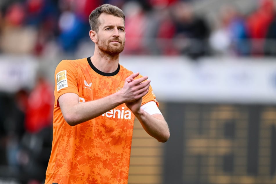 Lukas Hradecky war maßgeblich am größten Erfolg der Klubhistorie der Leverkusener 2023/24 beteiligt.