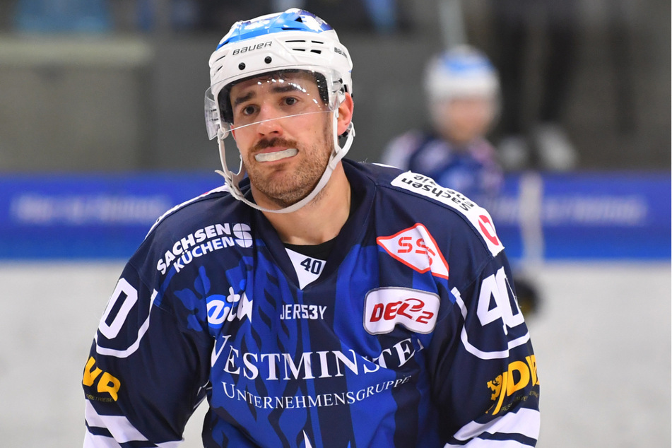 Sichtlich bedient ging Nick Huard Richtung Spielerbank. Der Kanadier versucht viel mit seinem Teamkollegen.