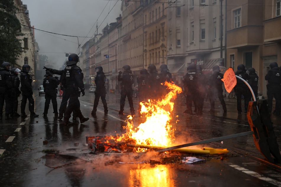 Am vergangenen Samstag eskalierte die "Wir sind alle LinX"-Demo in Leipzig.