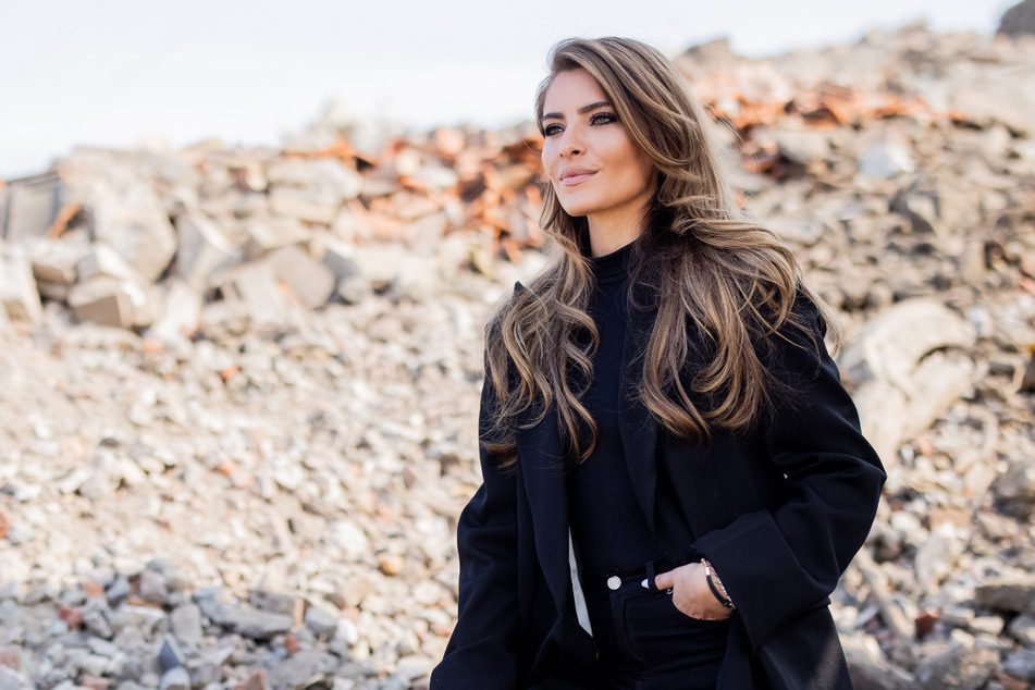 Sophia Thomalla (31) ist sich für keinen Spruch zu Schade. Diesmal sorgte sie mit ihrem Stil für Aufmerksamkeit.
