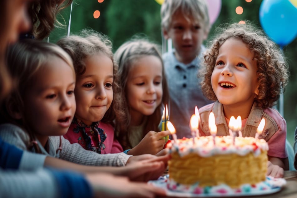 Es sollte eine tolle Party werden, doch der Kindergeburtstag endete im Chaos. (Symbolbild)