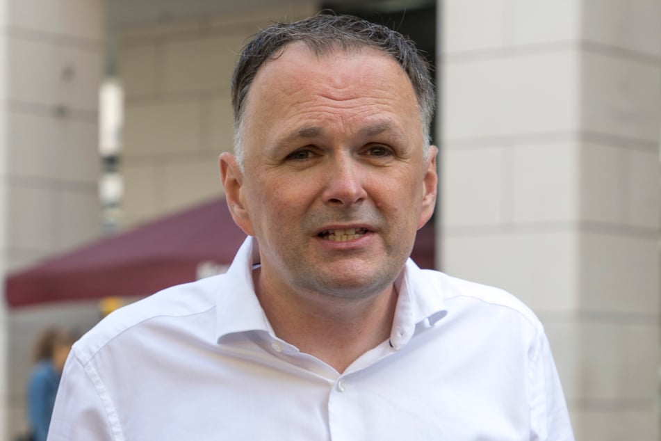 Fraktionschef André Schollbach (46, Linke) erkundigte sich bei der Verwaltung.