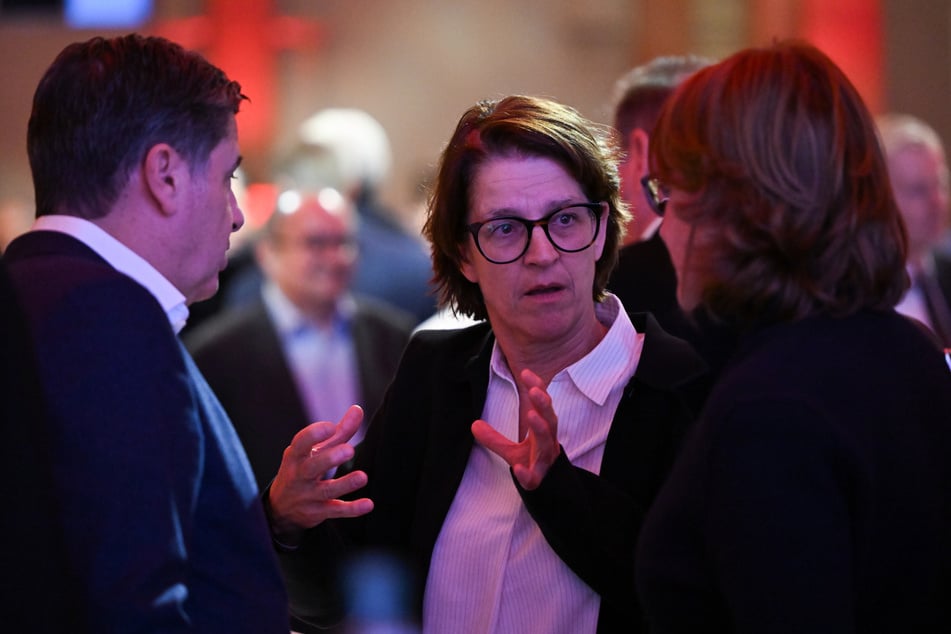 Tatjana Haenni (59) beim DFL-Neujahrsempfang. Die neue Chefin von RB Leipzig hat sich für ihre ersten Jahre viel vorgenommen.