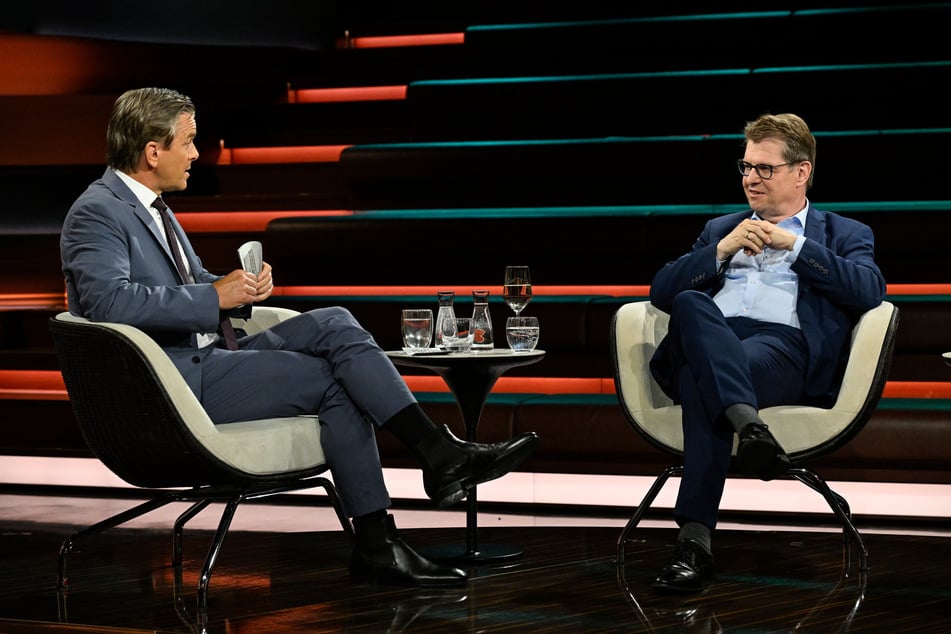 Am Dienstagabend diskutierte Markus Lanz (55, l.) mit SPD-Politiker Ralf Stegner (64).