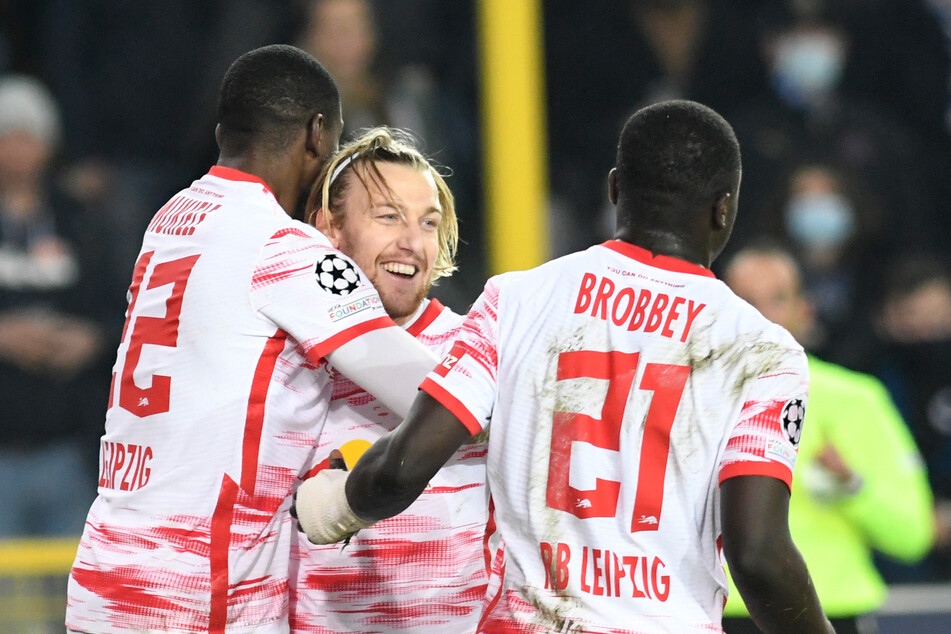 Emil Forsberg (M.) erzielte in der ersten Halbzeit zwei Buden.