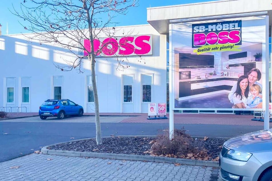 Viel Spaß beim Shoppen im Möbelhaus in Leipzig.