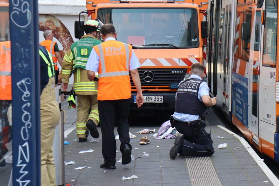Die Polizei untersuchte die Unfallstelle.