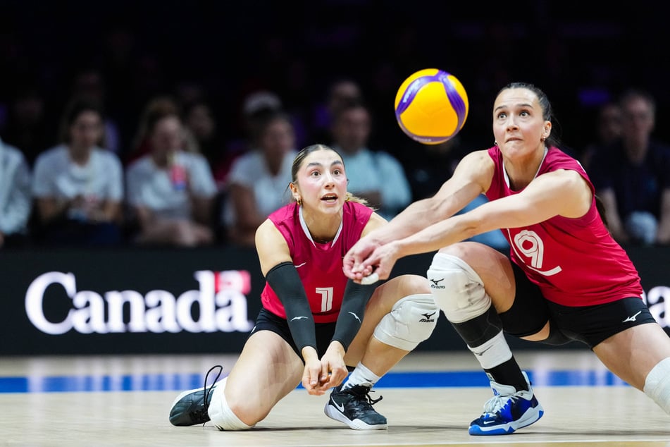 Katerina Georgiadis (24, l.) hat auch mit ihren Einsätzen für die kanadische Nationalmannschaft im Sommer auf sich aufmerksam gemacht.