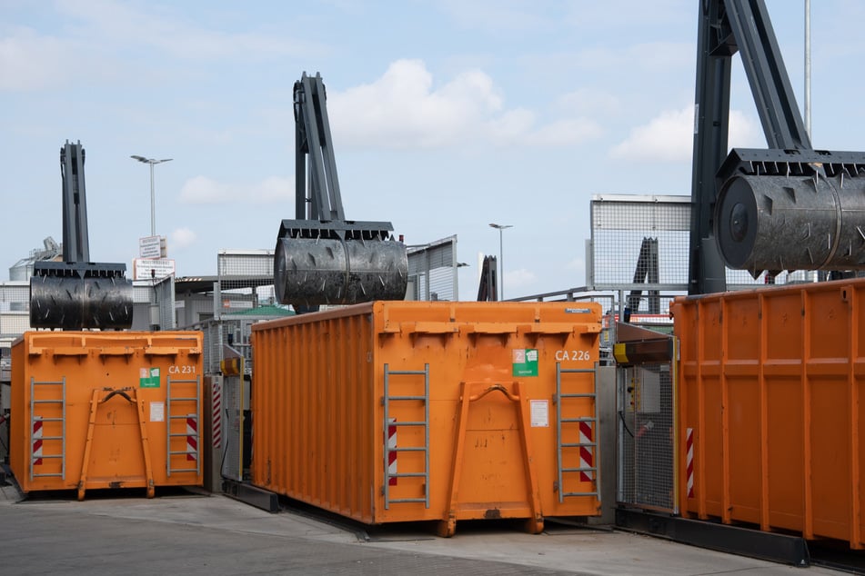 Der Recyclinghof in der Gradestraße bekam schon zum zweiten Mal innerhalb weniger Tage eine ungewöhnliche Lieferung.