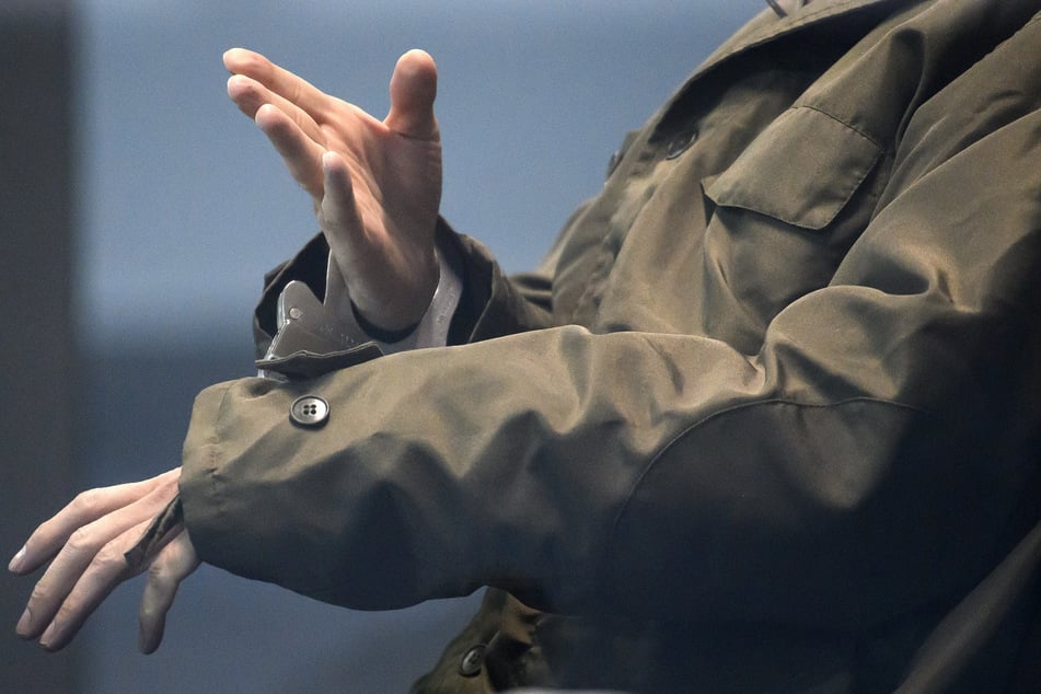 Zeugen schildern Schlimmes vom Anschlagsabend.