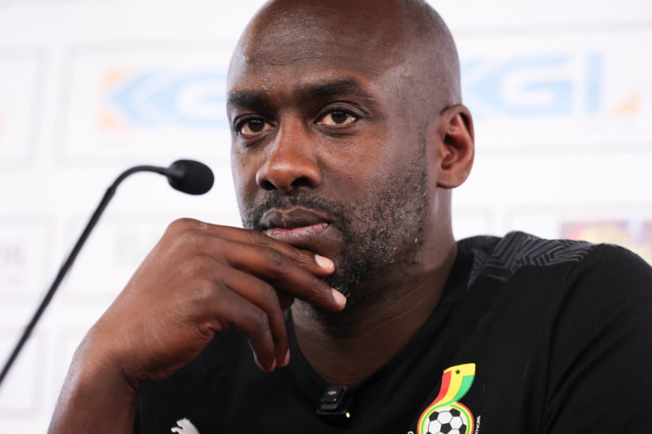 Ghanas Nationaltrainer Otto Addo (50) hat eigener Aussage zufolge im Sturm die Qual der Wahl: Setzt er neben HSV-Profi Ransford Königsdörffer (24) bei der WM auch auf Kölns Knipser?