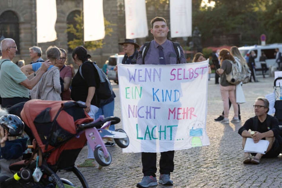 Die Dresdner "Querdenker-Szene" ruft regelmäßig zu Protesten auf.