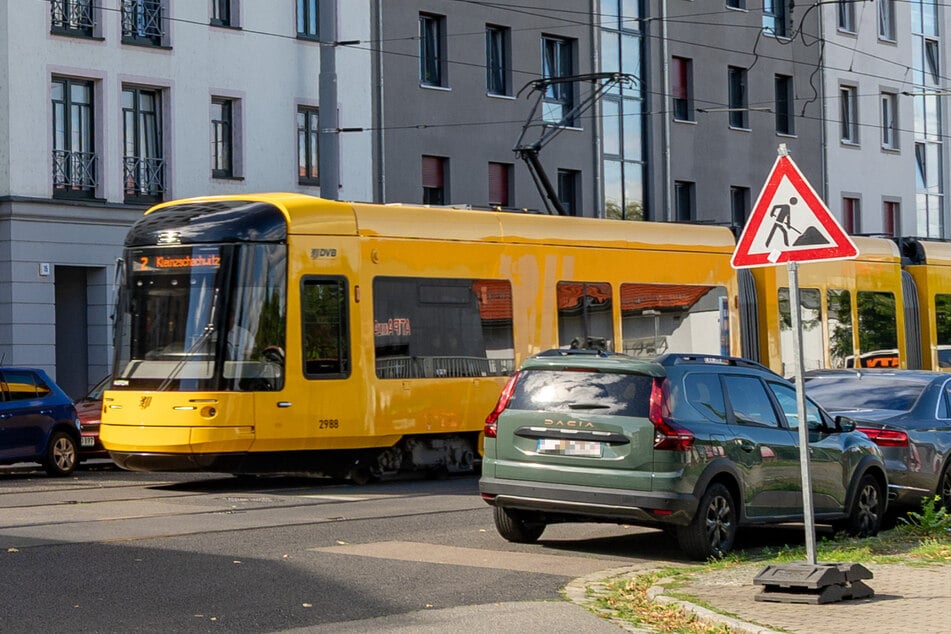 Eine Gleisreparatur macht eine Umleitung der Linie 2 erforderlich. (Archivbild)