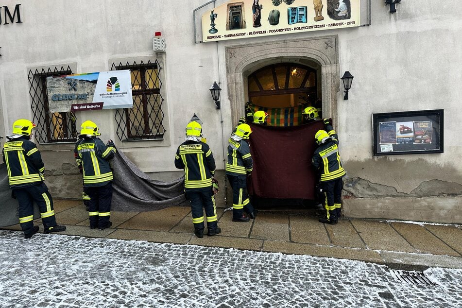 Am heutigen Montagnachmittag rückte die Feuerwehr ins Besucherbergwerk "Gößner" im Erzgebirgsmuseum aus.