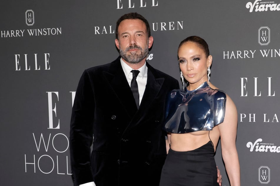 Rumors have been swirling for two months that Jennifer Lopez (r.) and Ben Affleck have secretly called it quits.