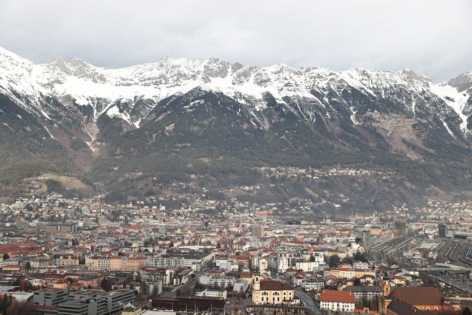 Am Hechenbergl im Karwendelmassiv bei Innsbruck kam es zu einem Unfall mit drei Verletzten.