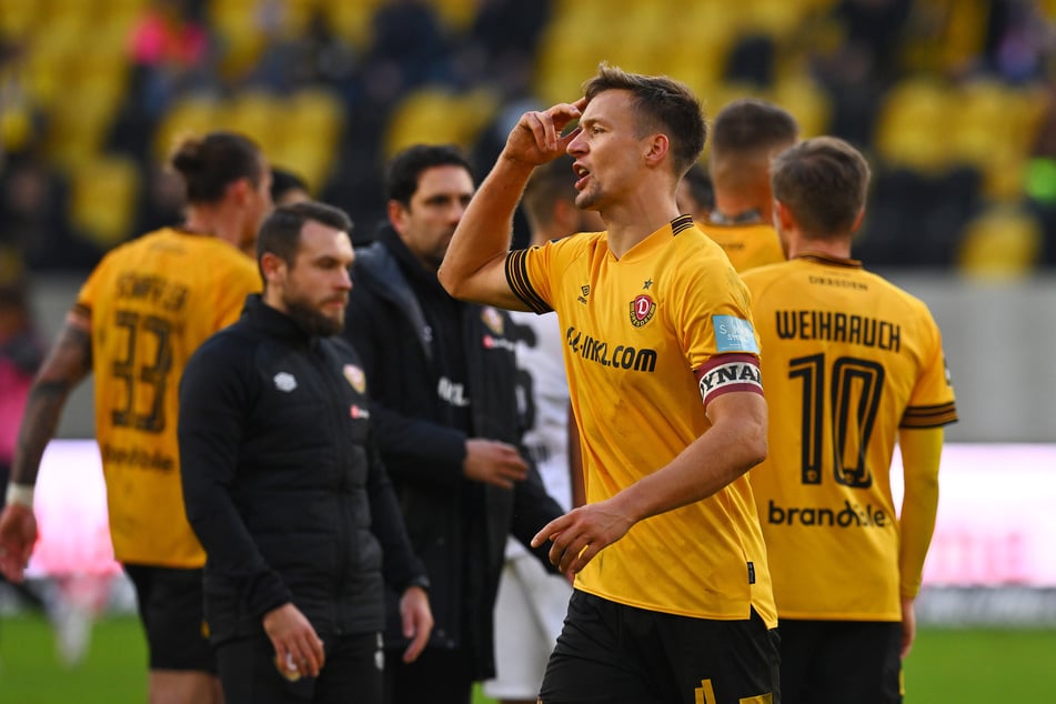 Dynamo-Trainer Markus Anfang (48) muss gegen Wehen-Wiesbaden auf seinen gesperrten Kapitän Tim Knipping (29) verzichten.