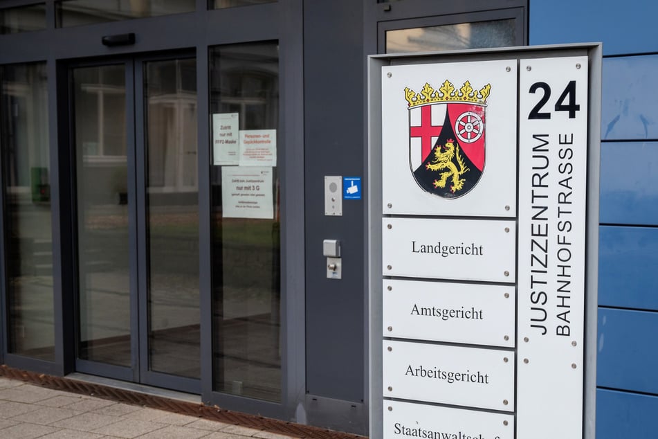 Laut einem Beschluss des Familiengerichts Kaiserslautern durfte der 40-Jährige seine Frau nicht mehr kontaktieren.