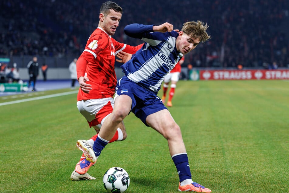 So jung und schon so gut: Herthas Kennet Eichhorn (16).